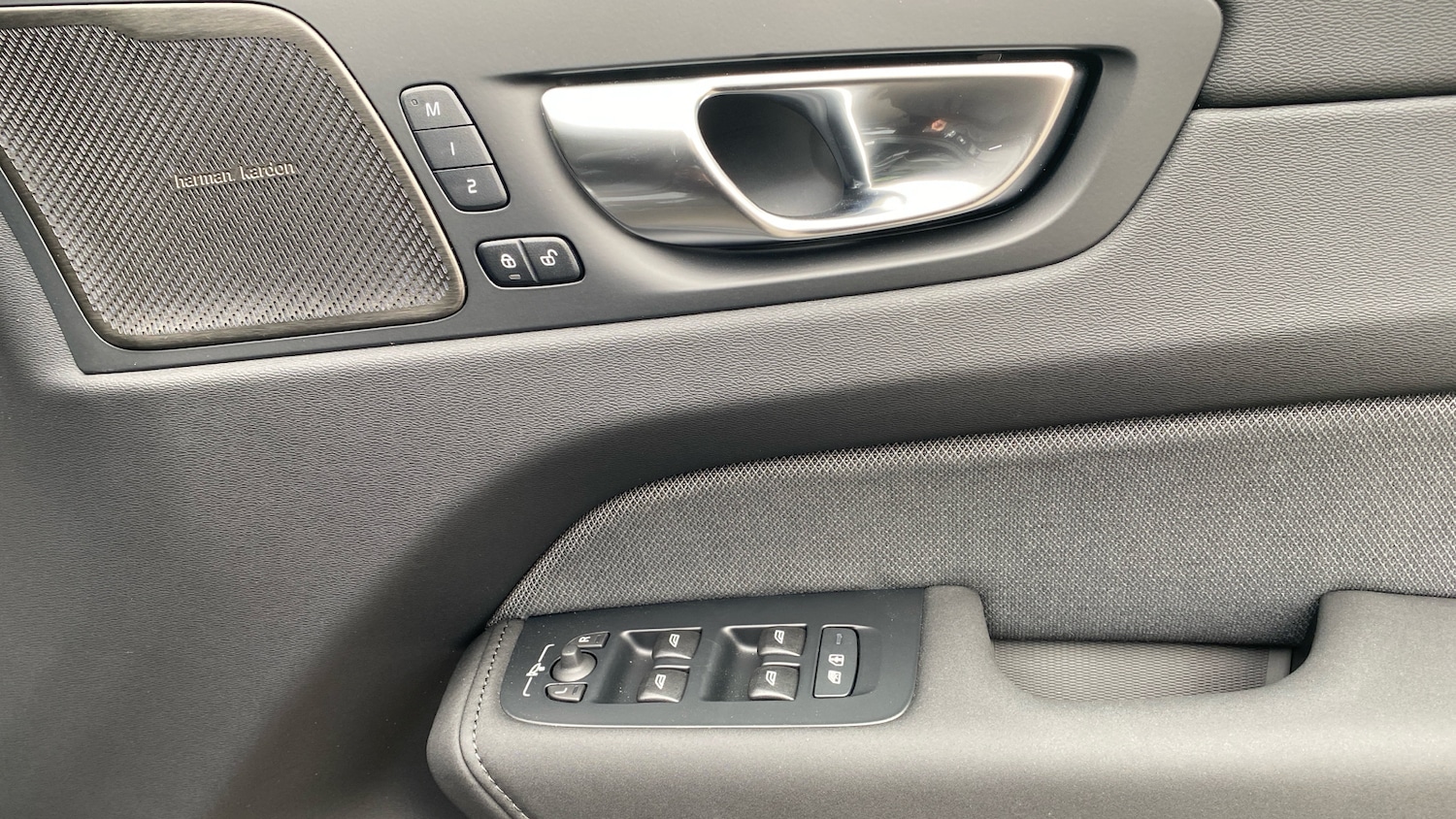 Used Volvo XC60 2025 for sale - 76653209: Photo 15