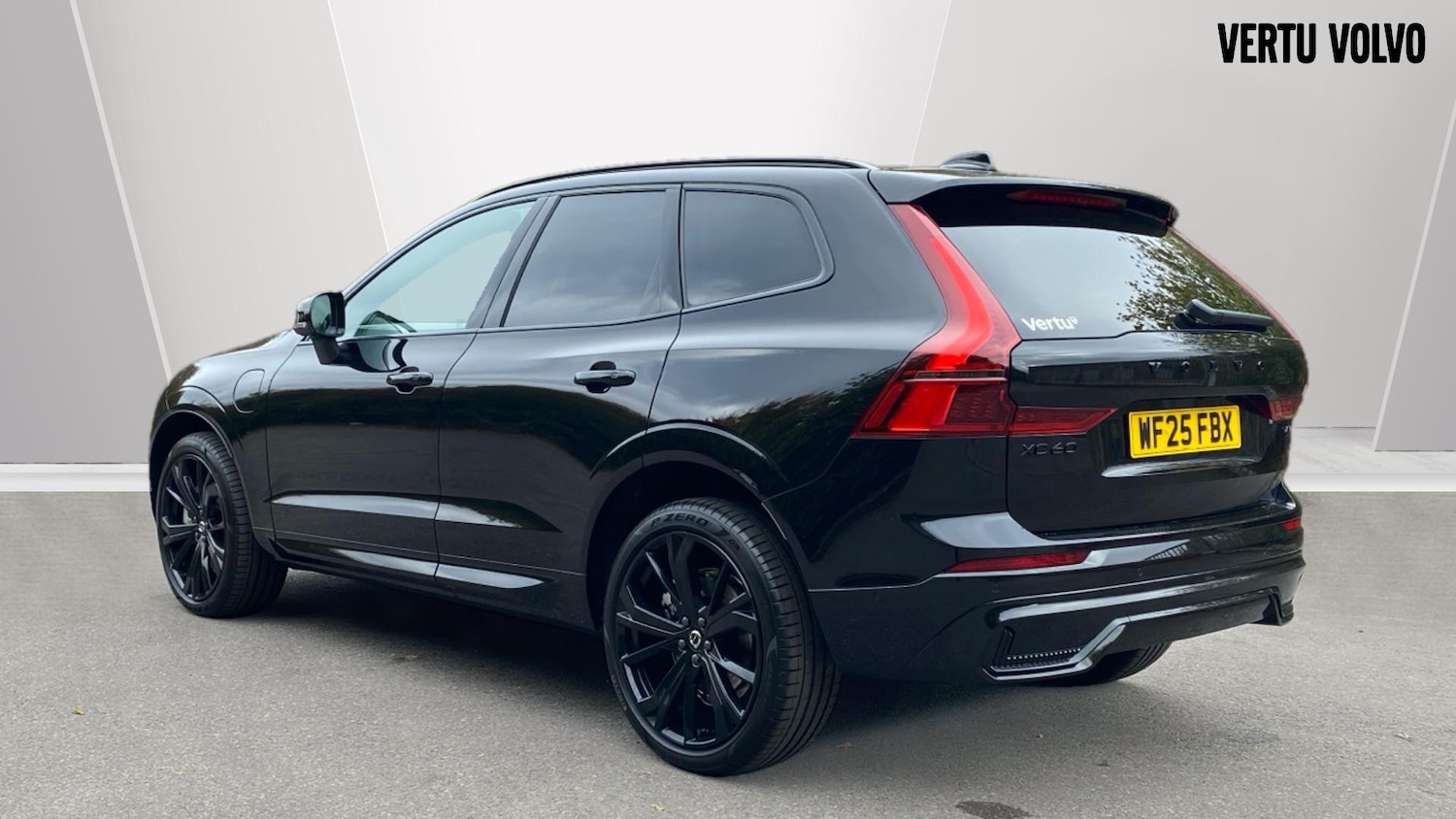 Used Volvo XC60 2025 for sale - 76653209: Photo 2