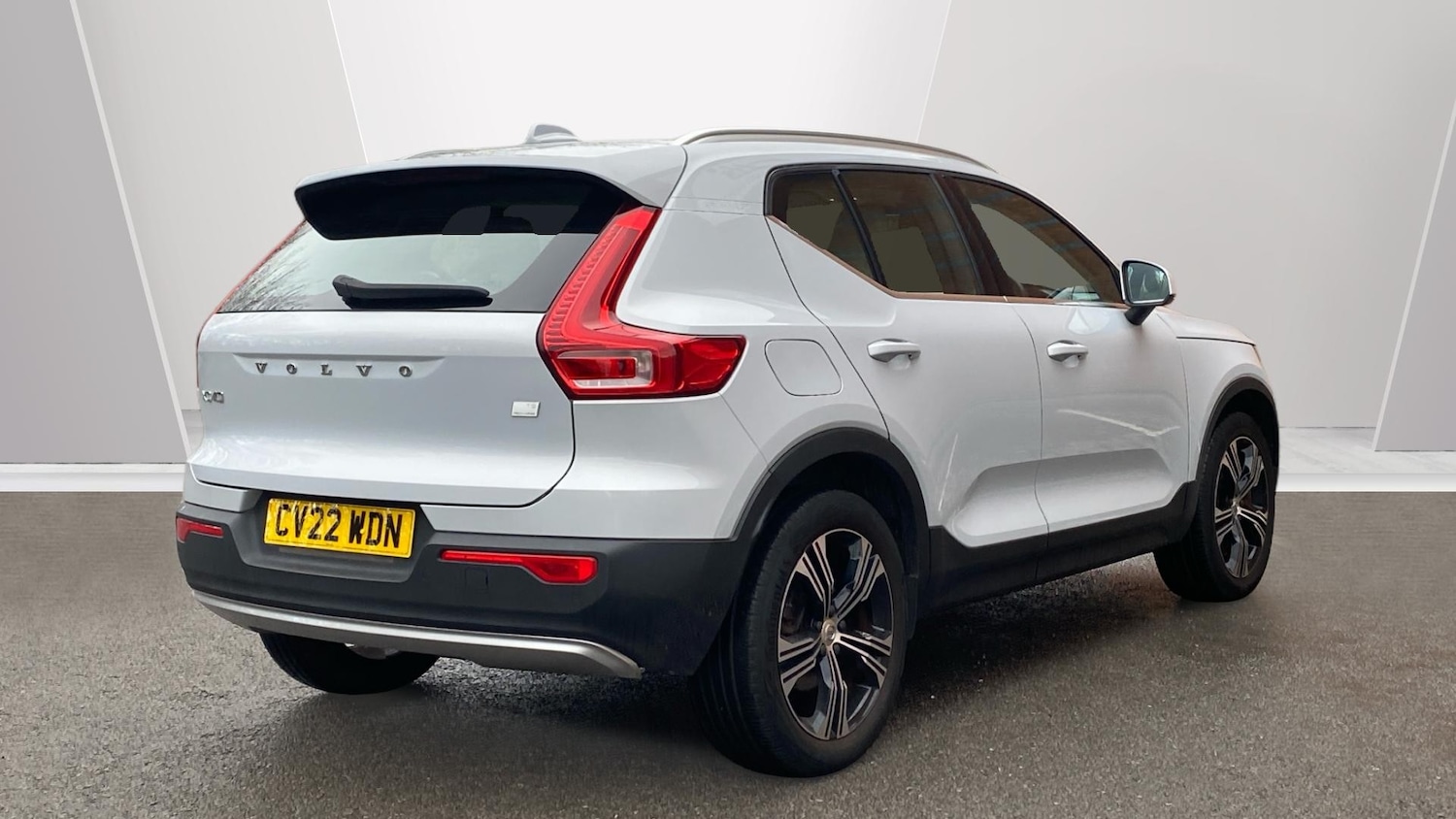 Used Volvo XC40 2022 for sale - 77591312: Photo 2