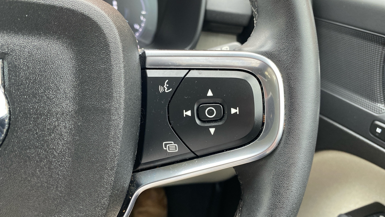 Used Volvo XC40 2022 for sale - 77591312: Photo 20