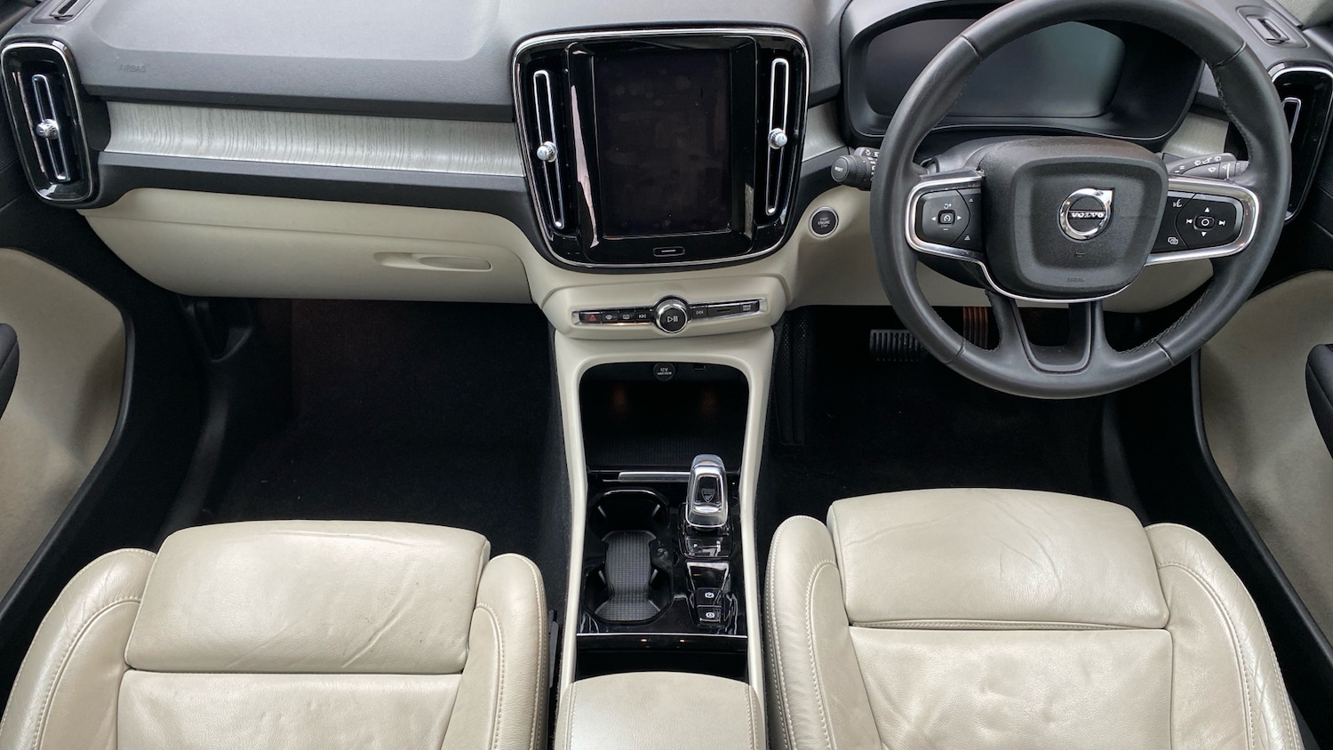 Used Volvo XC40 2022 for sale - 77591312: Photo 5