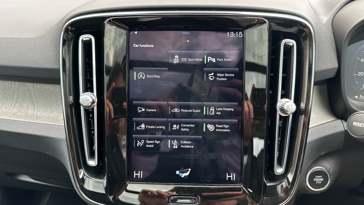 Used Volvo XC40 2021 for sale - 77653513: Photo 17