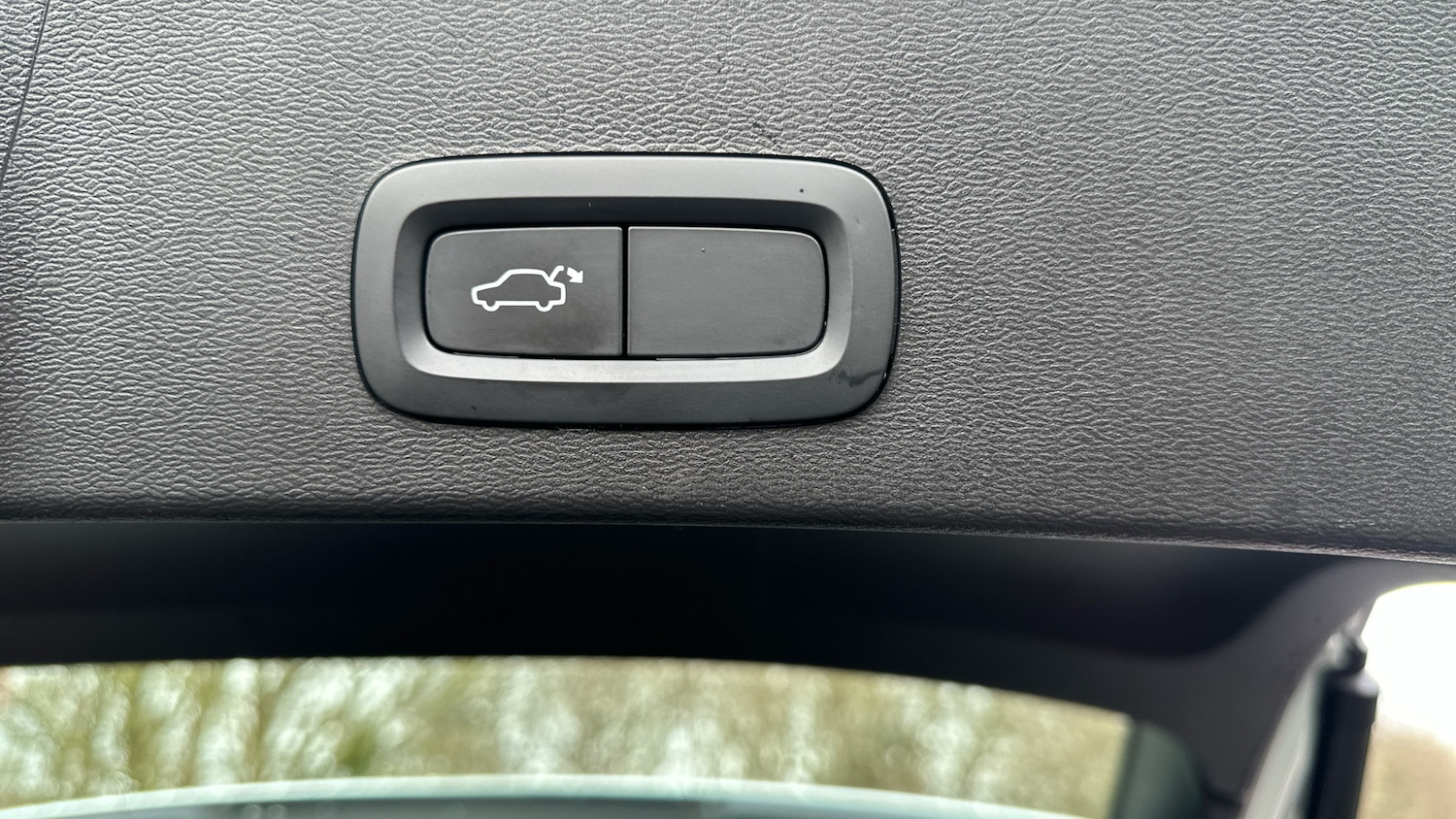 Used Volvo XC40 2021 for sale - 77653513: Photo 35