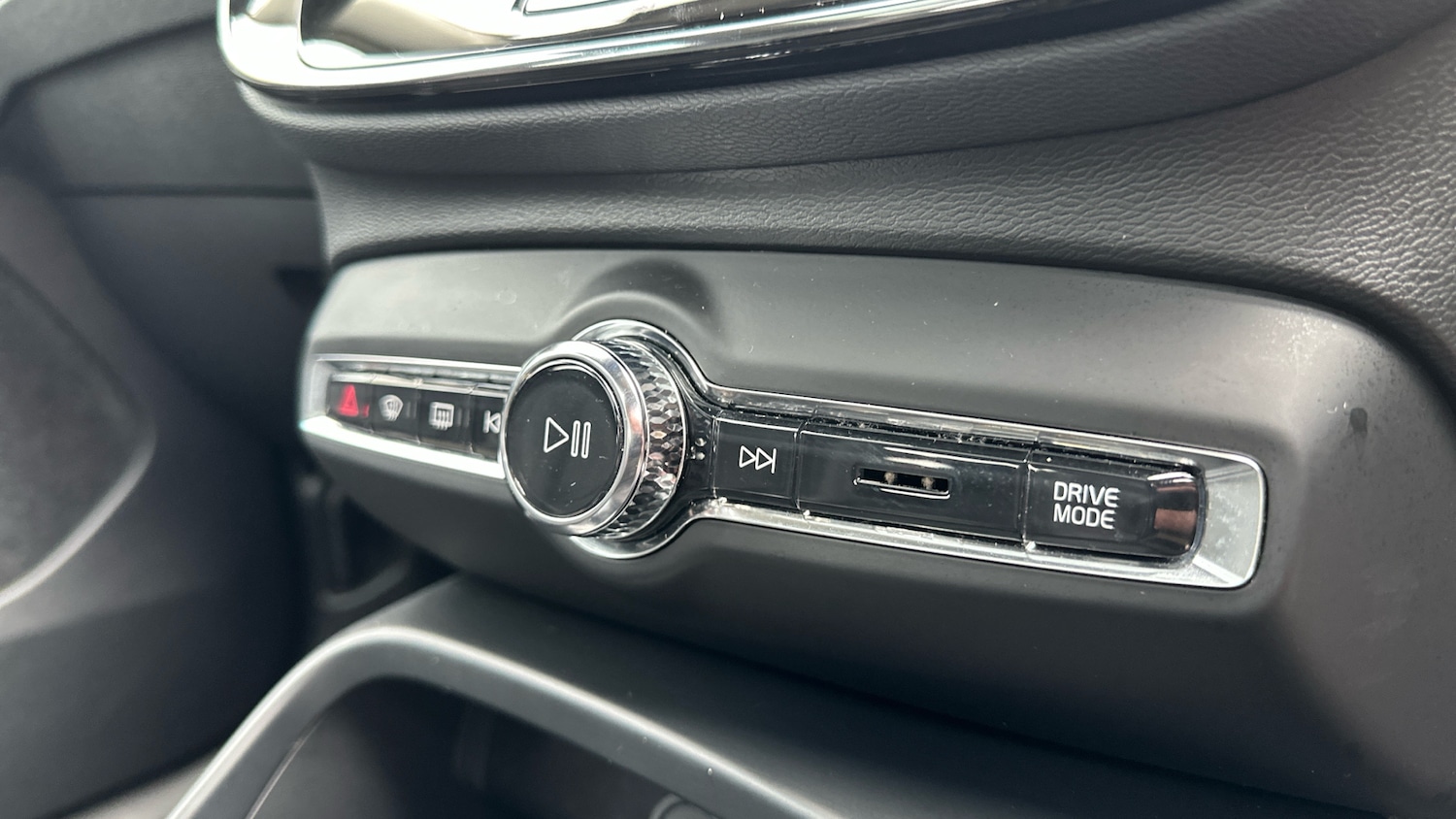 Used Volvo XC40 2021 for sale - 77653513: Photo 38