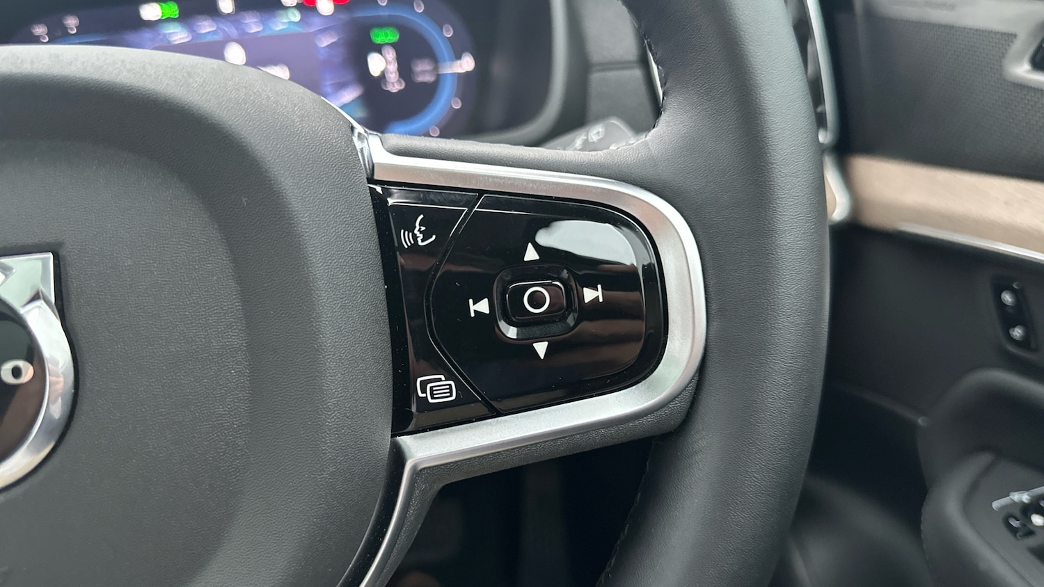 Used Volvo XC90 2025 for sale - 76653240: Photo 19