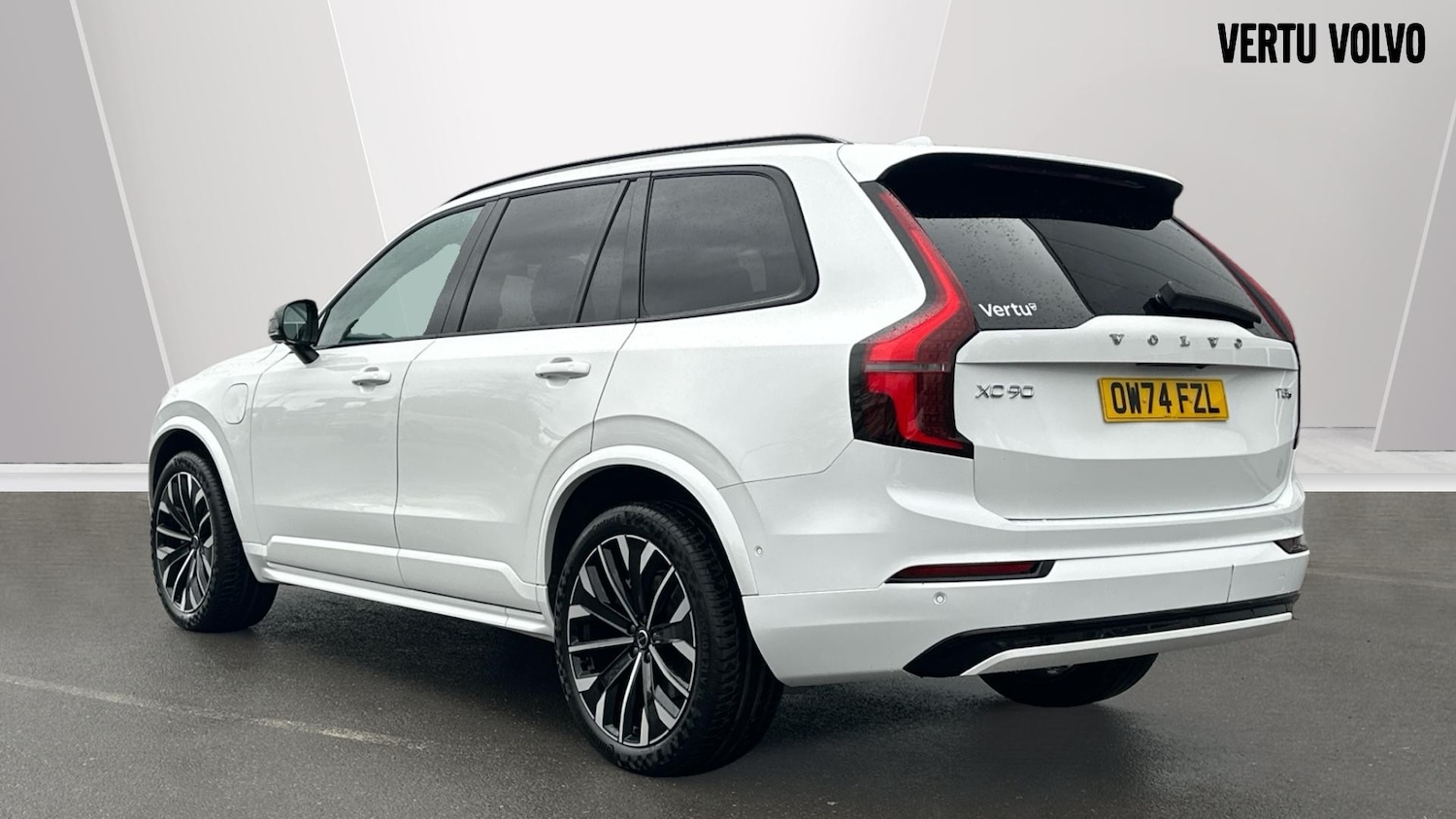 Used Volvo XC90 2025 for sale - 76653240: Photo 2