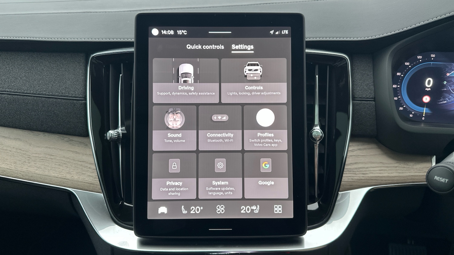 Used Volvo XC90 2025 for sale - 76653240: Photo 36