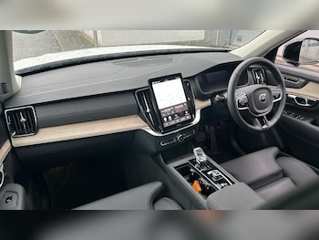 Used Volvo XC90 2025 for sale - 76653240: Photo