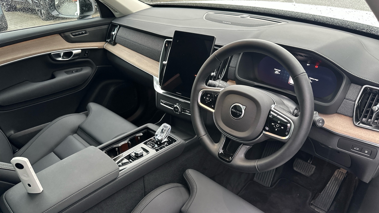 Used Volvo XC90 2025 for sale - 76653240: Photo 5