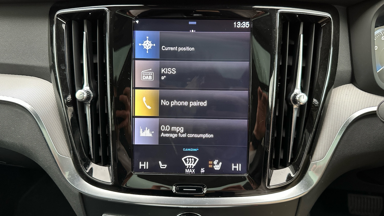 Used Volvo V60 2019 for sale - 76979296: Photo 12