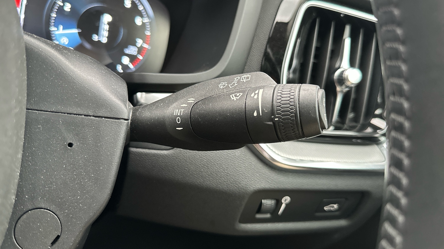 Used Volvo V60 2019 for sale - 76979296: Photo 21