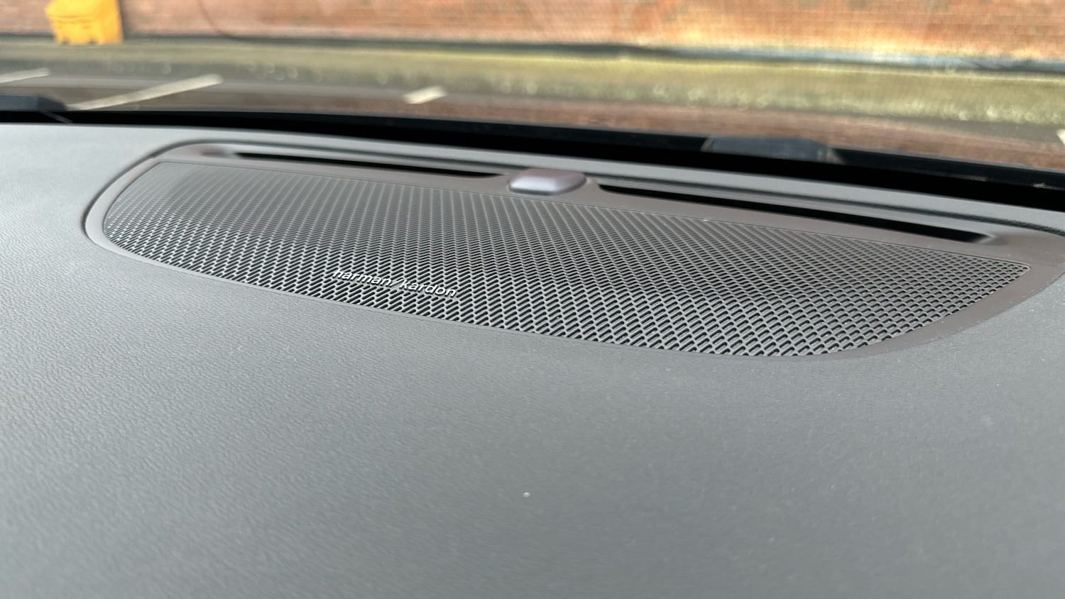 Used Volvo V60 2019 for sale - 76979296: Photo 23