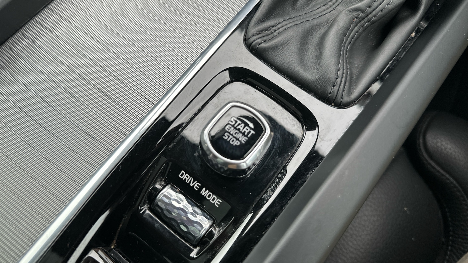 Used Volvo V60 2019 for sale - 76979296: Photo 25