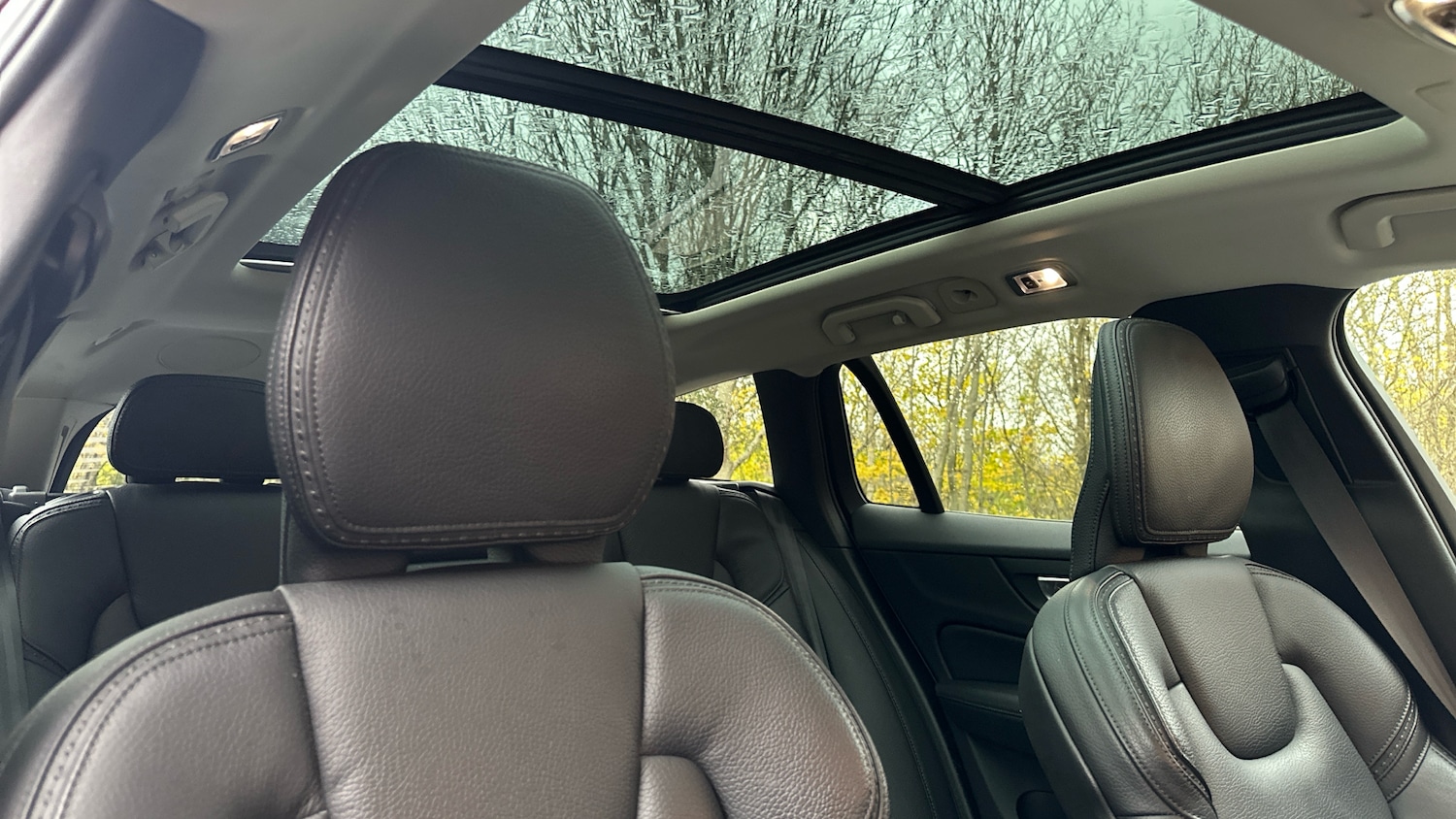 Used Volvo V60 2019 for sale - 76979296: Photo 29