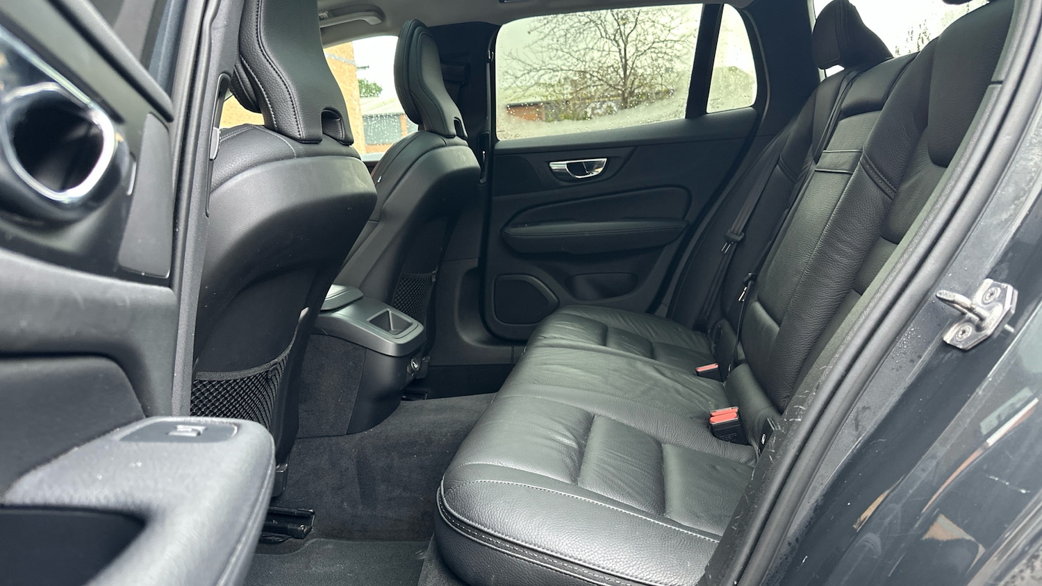 Used Volvo V60 2019 for sale - 76979296: Photo 31