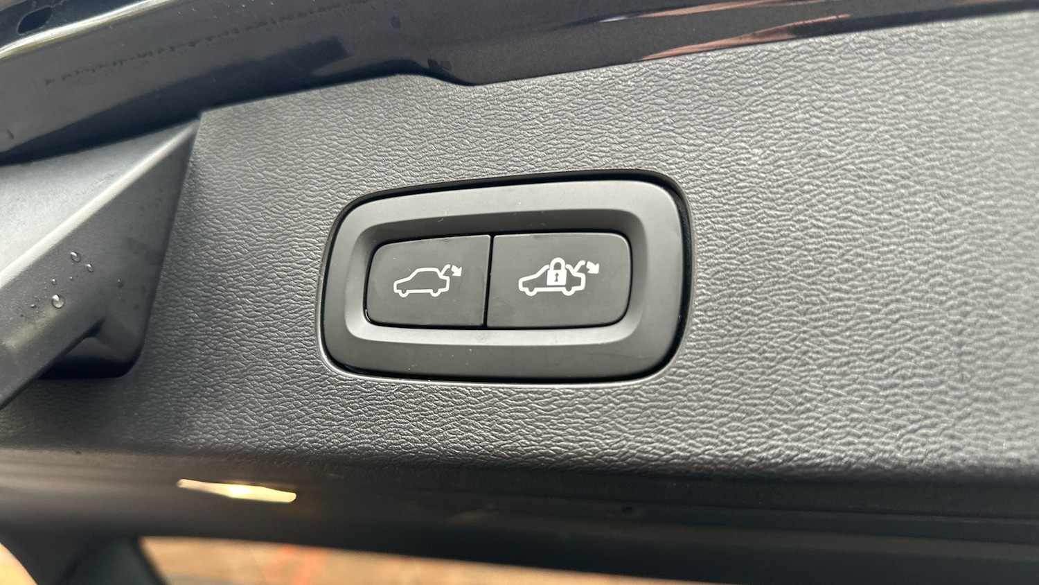 Used Volvo V60 2019 for sale - 76979296: Photo 33