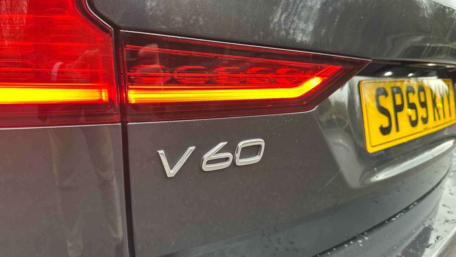 Used Volvo V60 2019 for sale - 76979296: Photo 40