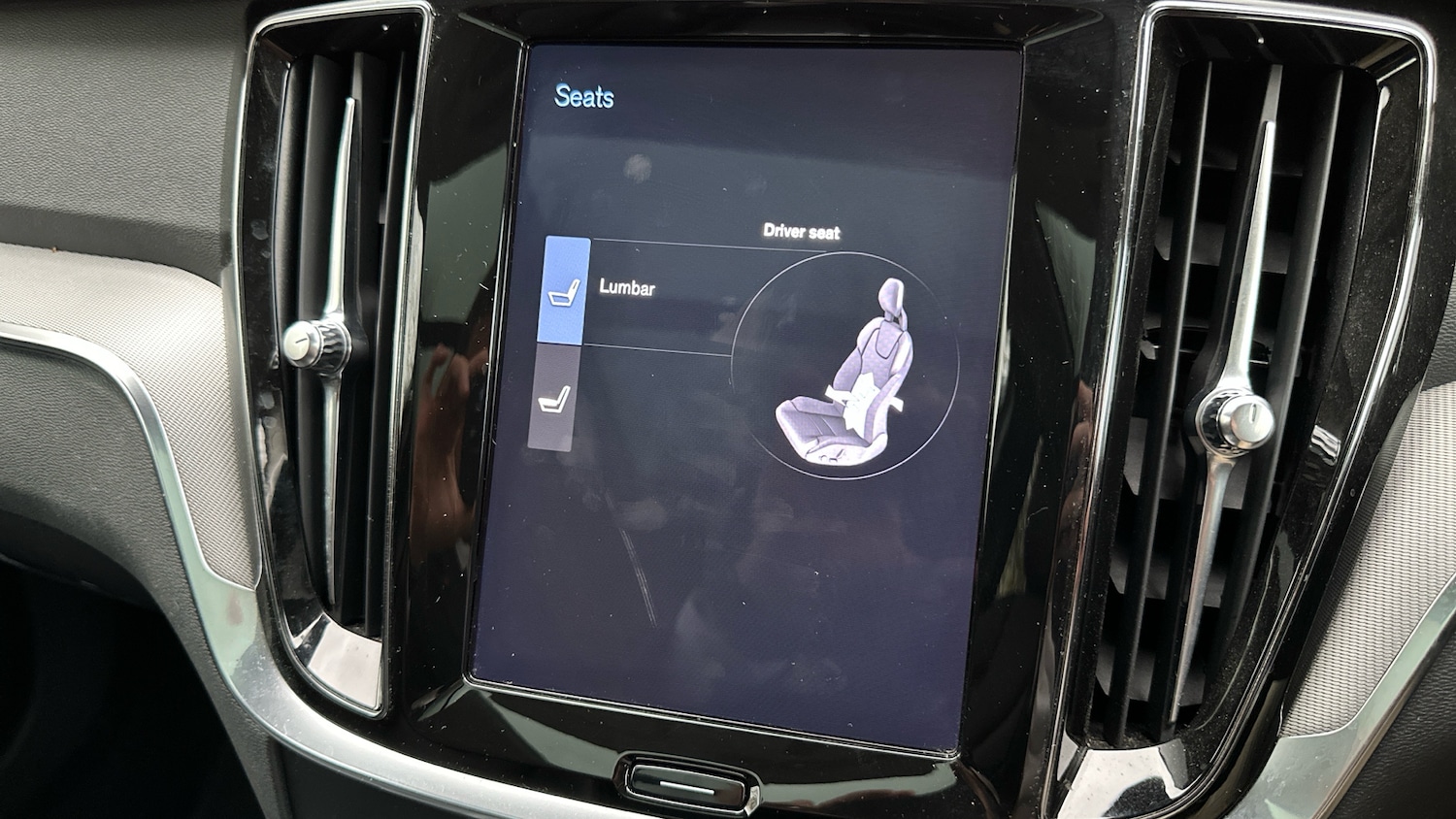 Used Volvo V60 2019 for sale - 76979296: Photo 45