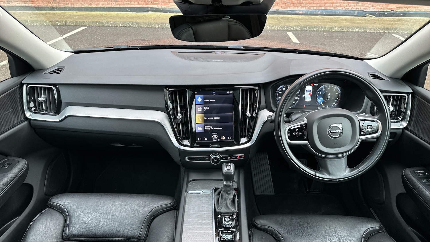 Used Volvo V60 2019 for sale - 76979296: Photo 5