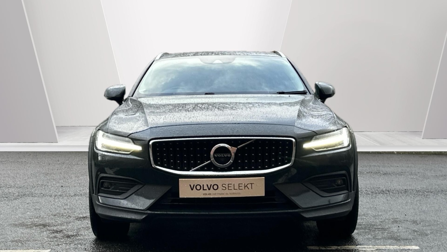 Used Volvo V60 2019 for sale - 76979296: Photo 8