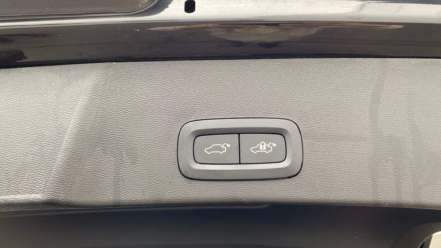 Used Volvo XC40 2023 for sale - 76653275: Photo 26