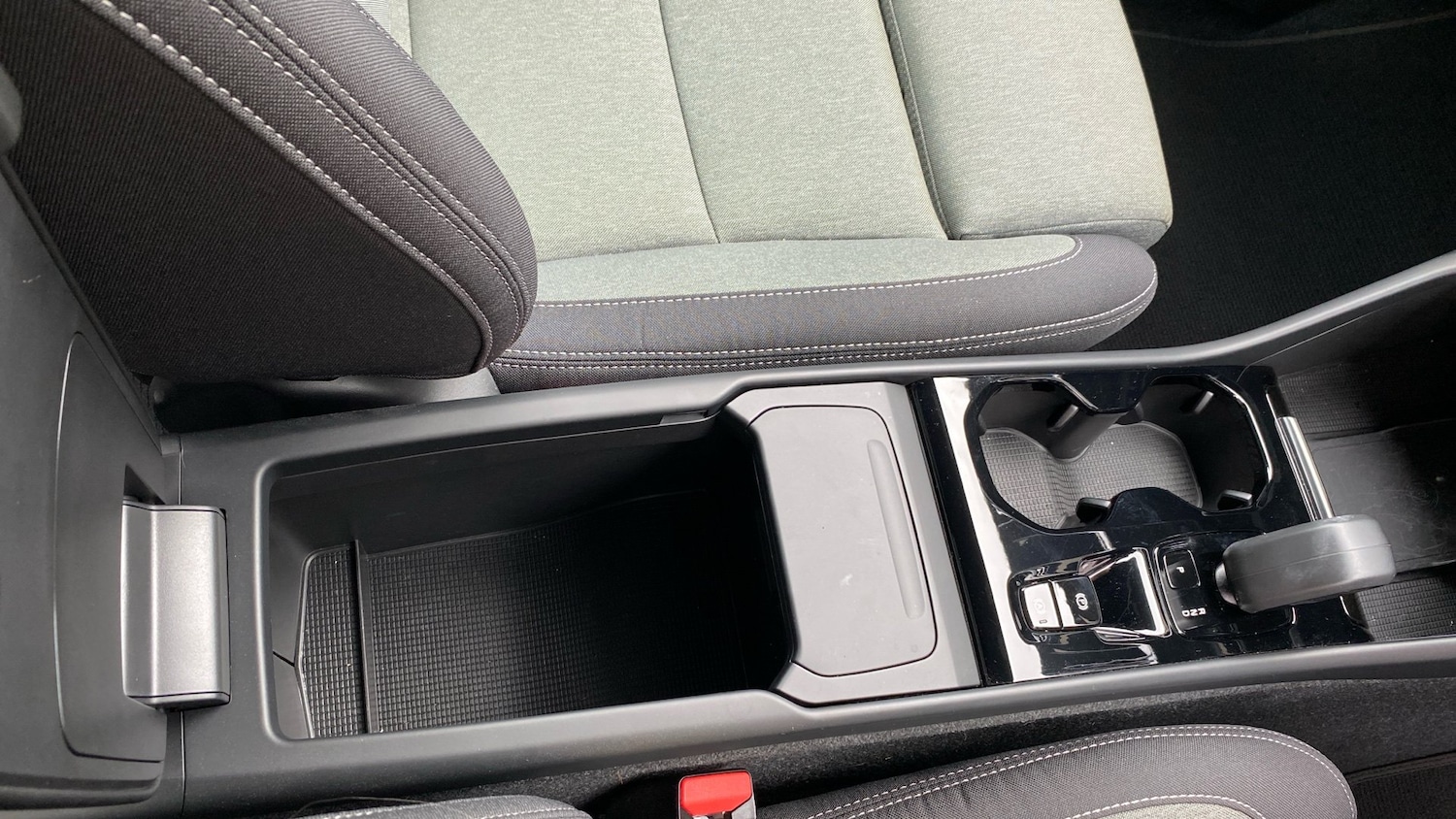 Used Volvo XC40 2023 for sale - 76653275: Photo 39