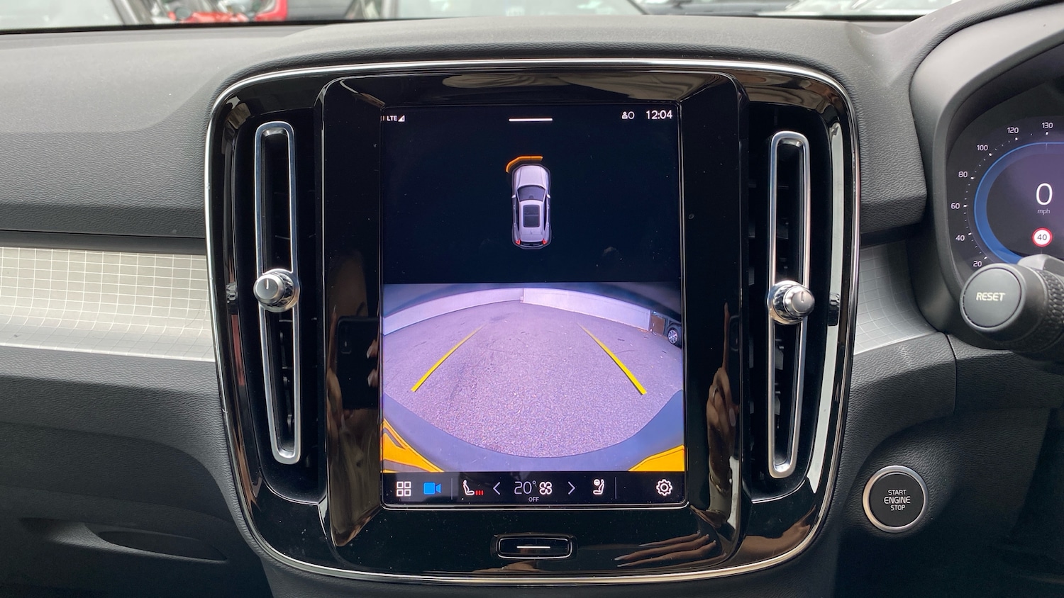 Used Volvo XC40 2023 for sale - 76653275: Photo 53