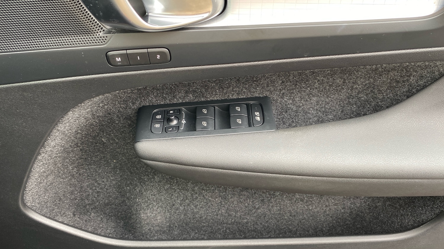 Used Volvo XC40 2023 for sale - 76653275: Photo 56