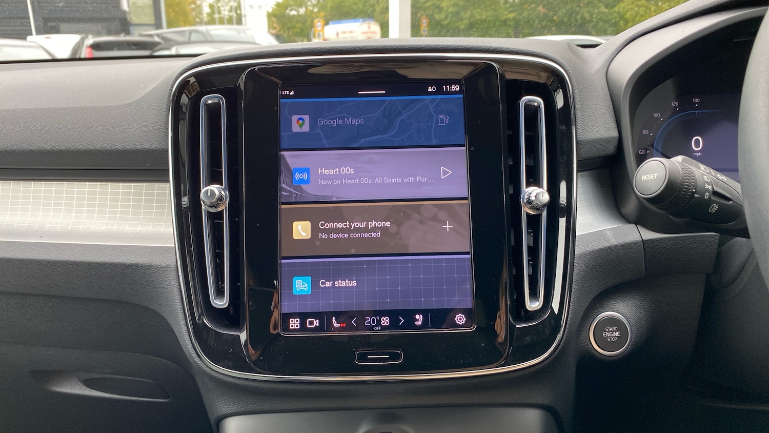 Used Volvo XC40 2023 for sale - 76653275: Photo 8