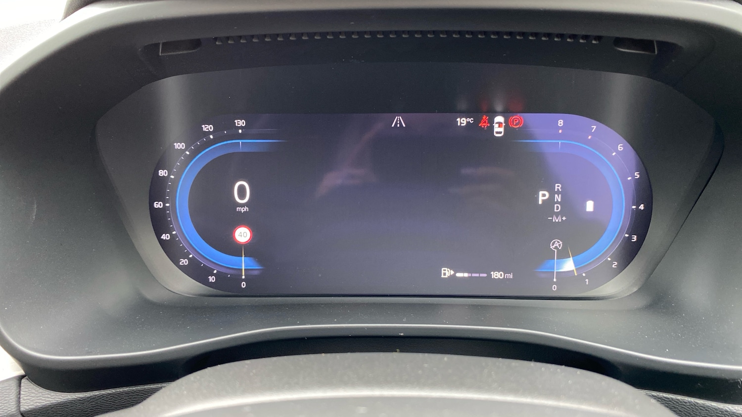 Used Volvo XC40 2023 for sale - 76653275: Photo 9