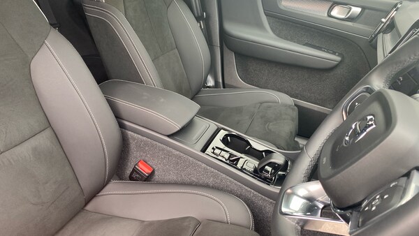 Used Volvo XC40 2024 for sale - 75595415: Photo 9