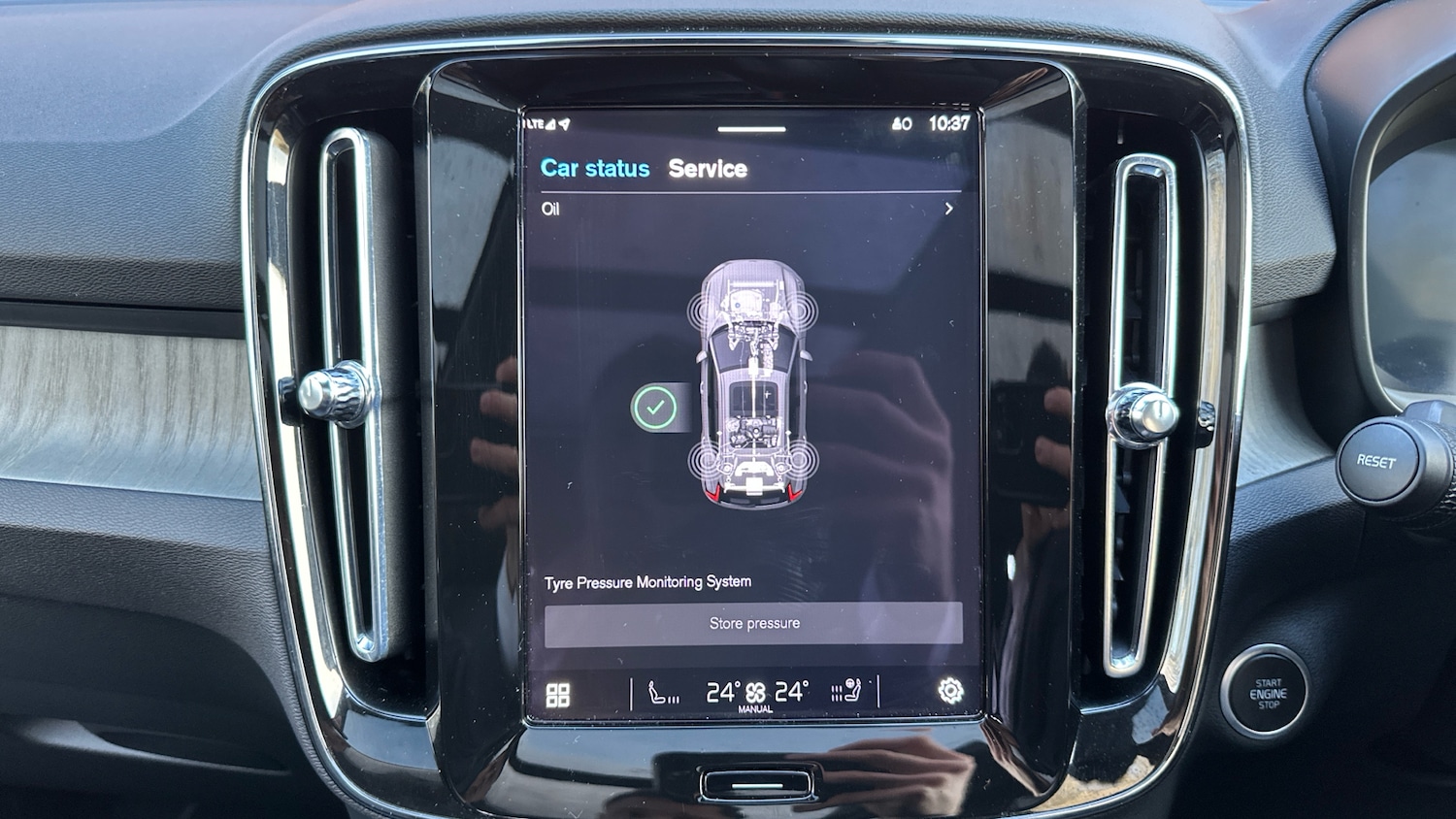 Used Volvo XC40 2025 for sale - 76784793: Photo 15