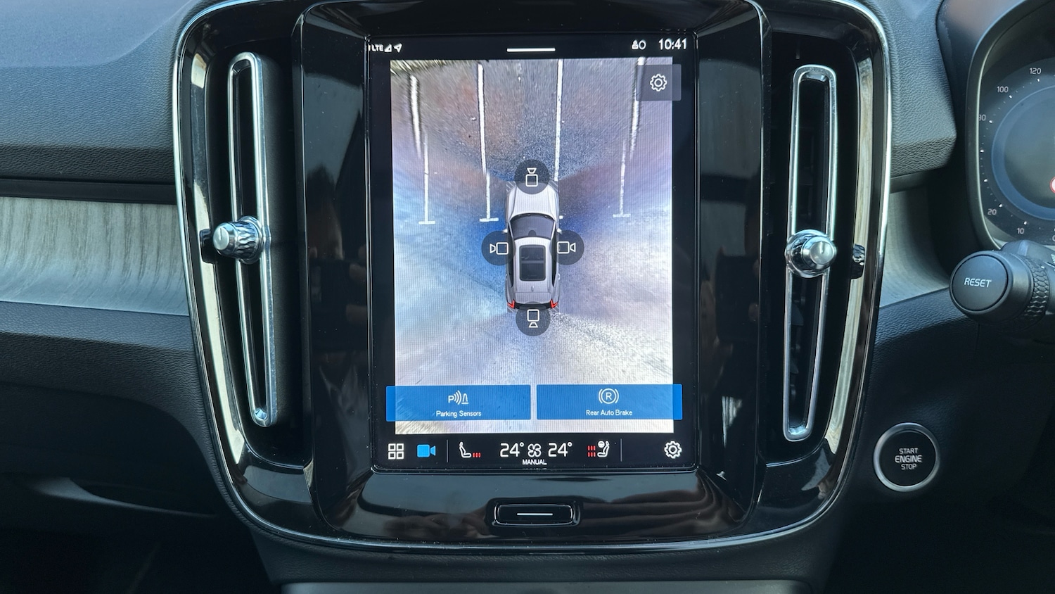 Used Volvo XC40 2025 for sale - 76784793: Photo 17