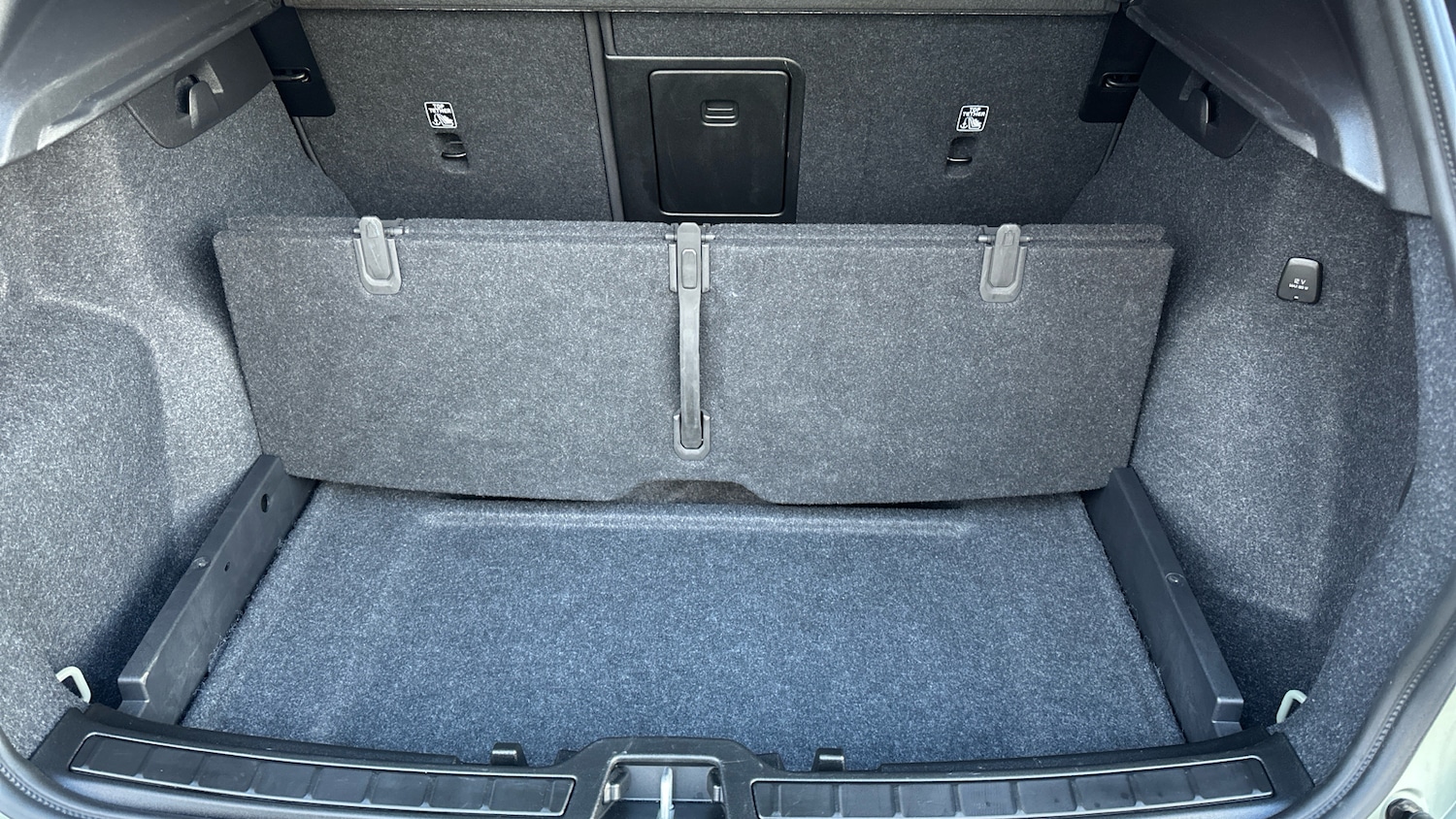 Used Volvo XC40 2025 for sale - 76784793: Photo 34