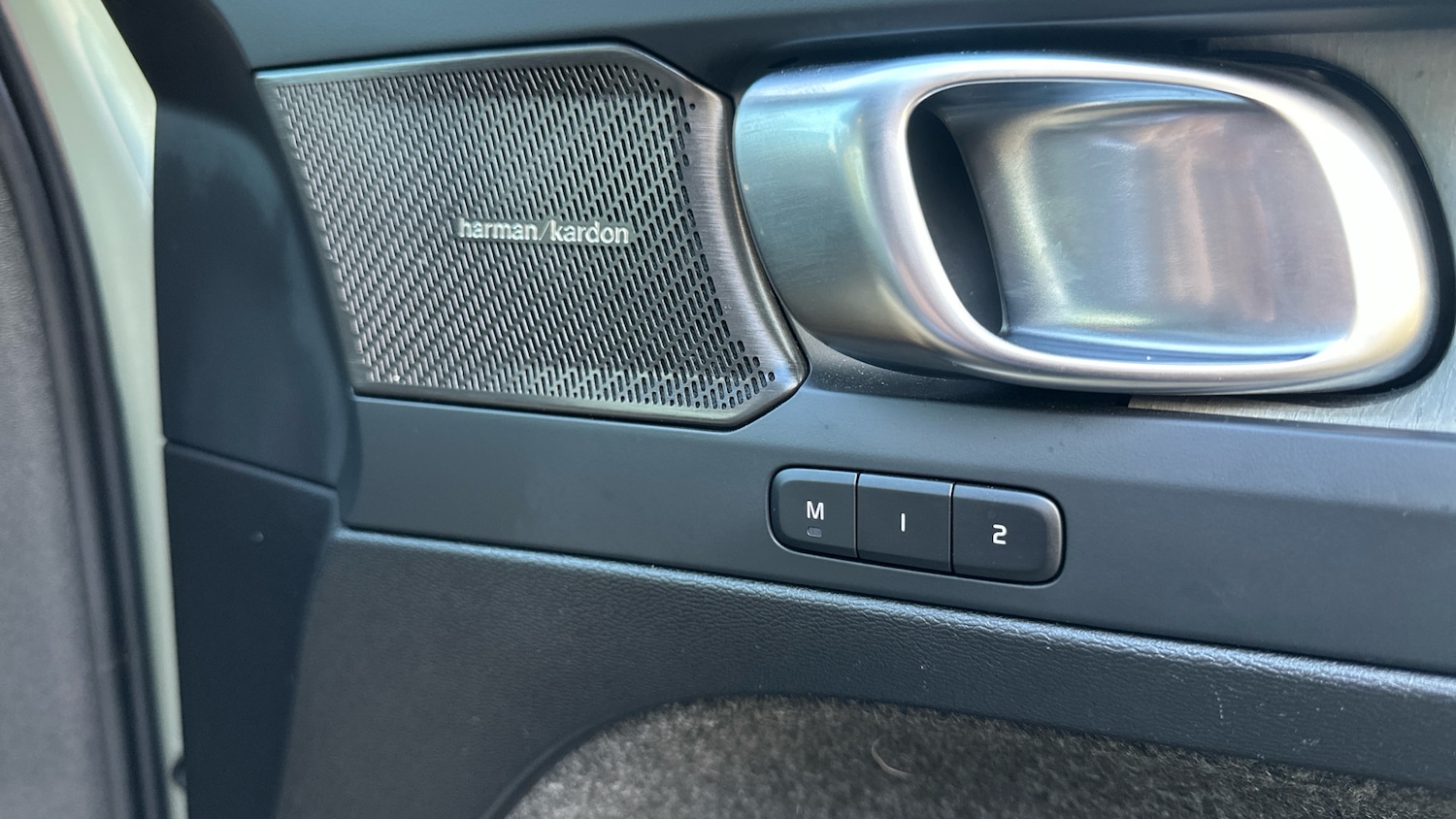 Used Volvo XC40 2025 for sale - 76784793: Photo 41