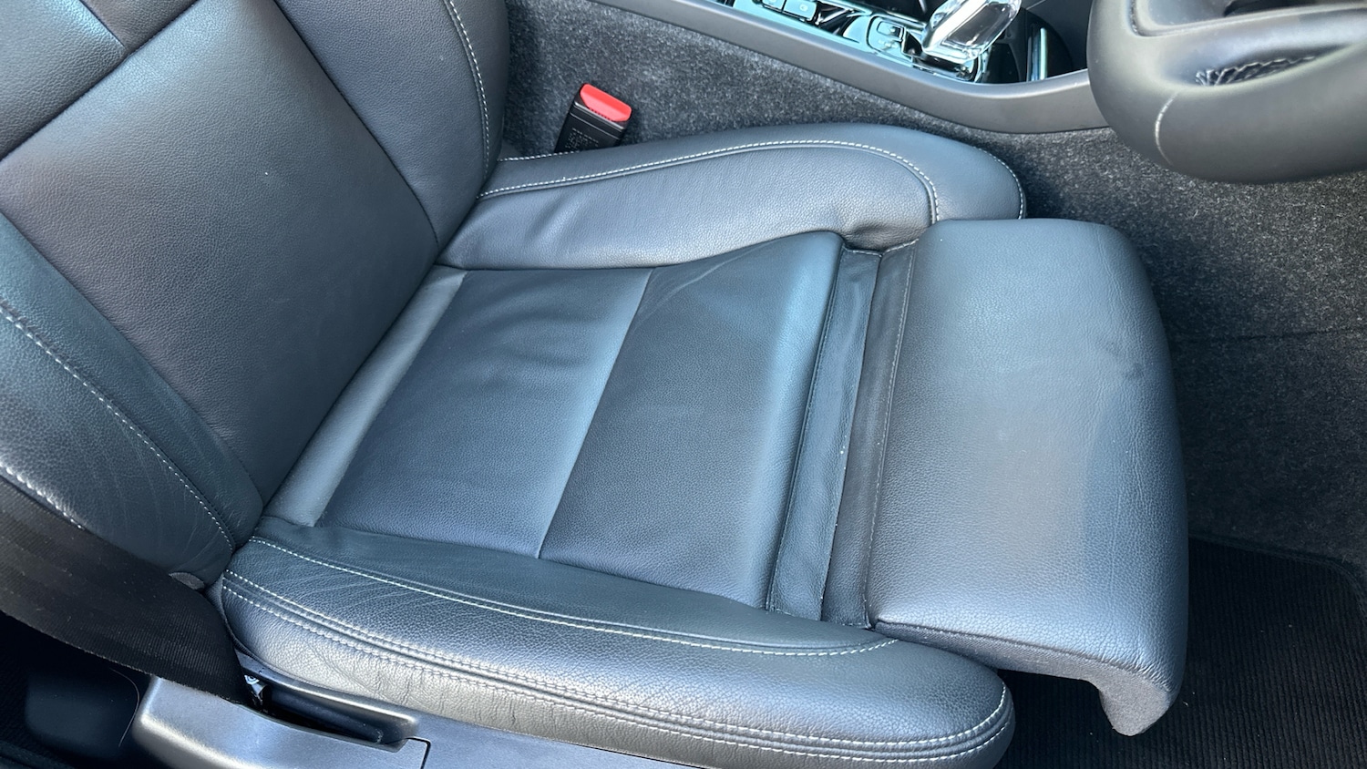 Used Volvo XC40 2025 for sale - 76784793: Photo 43