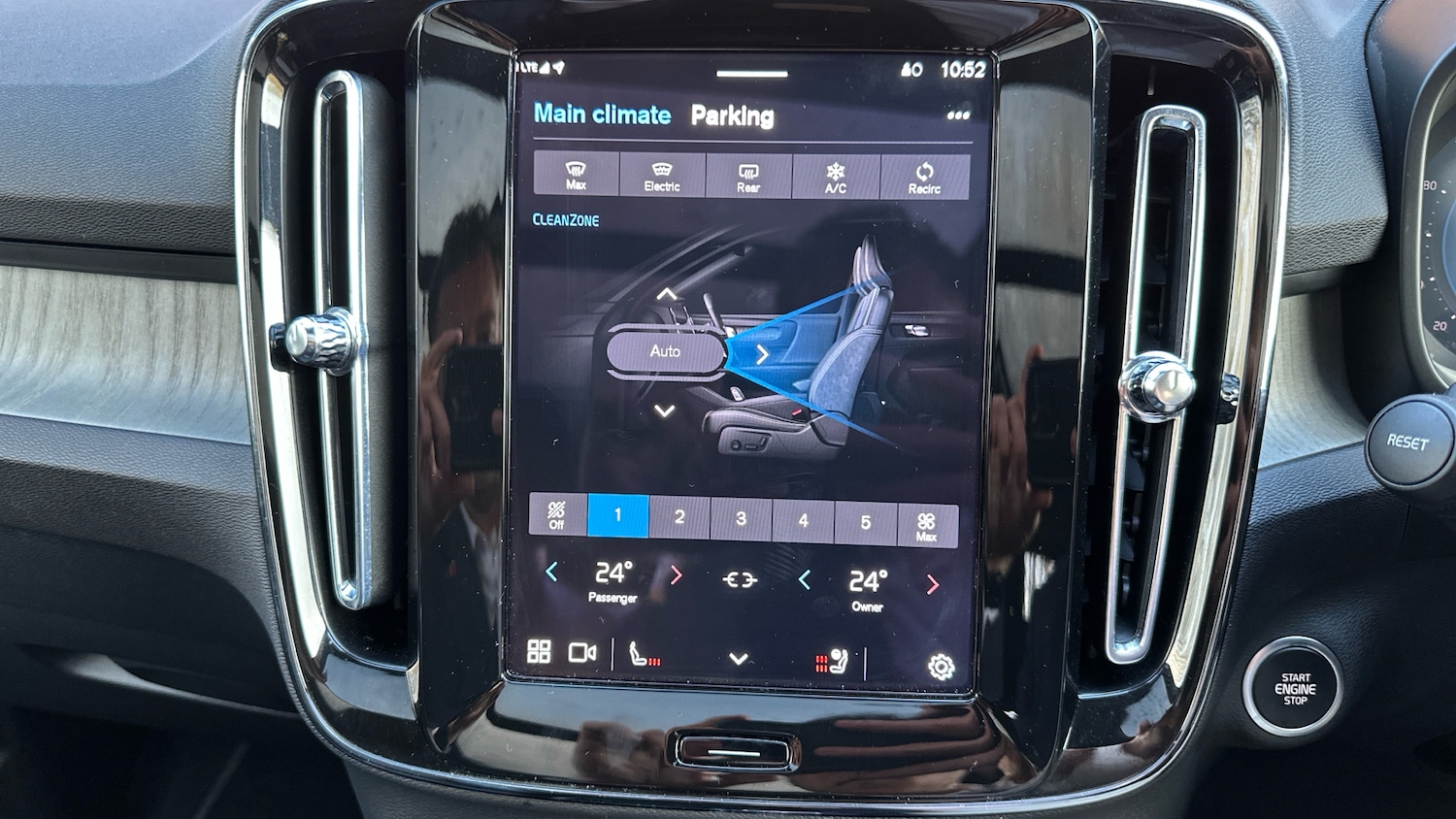 Used Volvo XC40 2025 for sale - 76784793: Photo 46