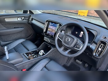 Used Volvo XC40 2025 for sale - 76784793: Photo