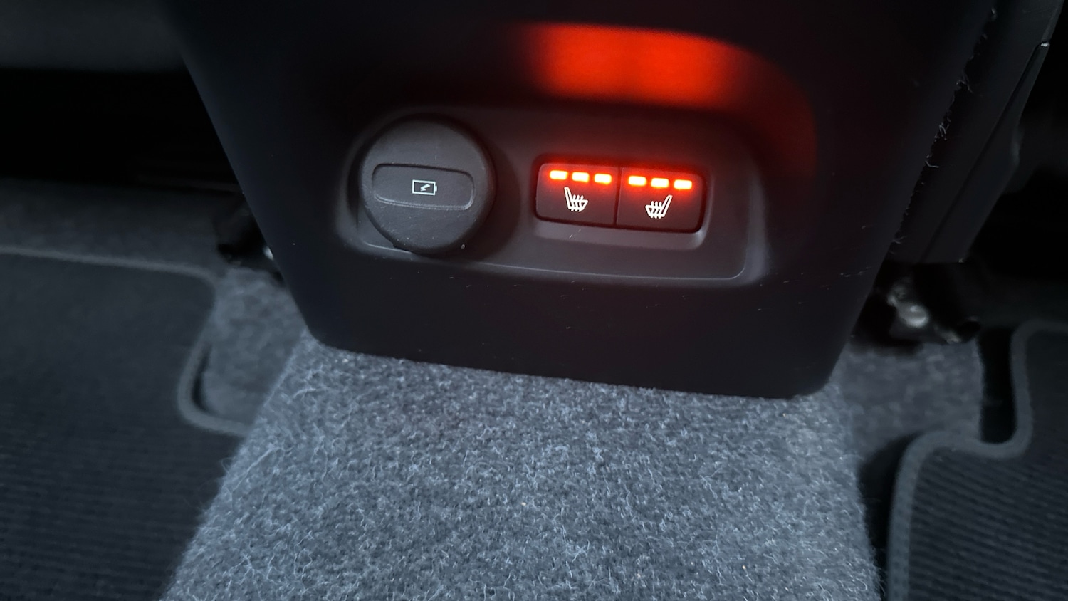 Used Volvo XC40 2025 for sale - 76784793: Photo 50