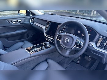 Used Volvo V60 2026 for sale - 79365910: Photo