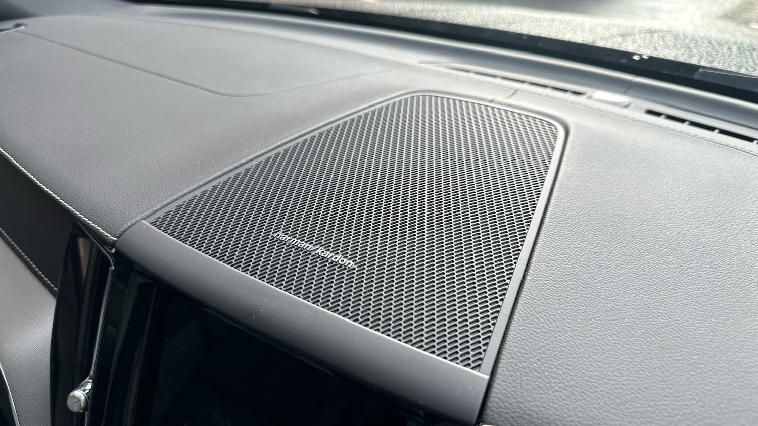 Used Volvo XC60 2021 for sale - 77639086: Photo 24