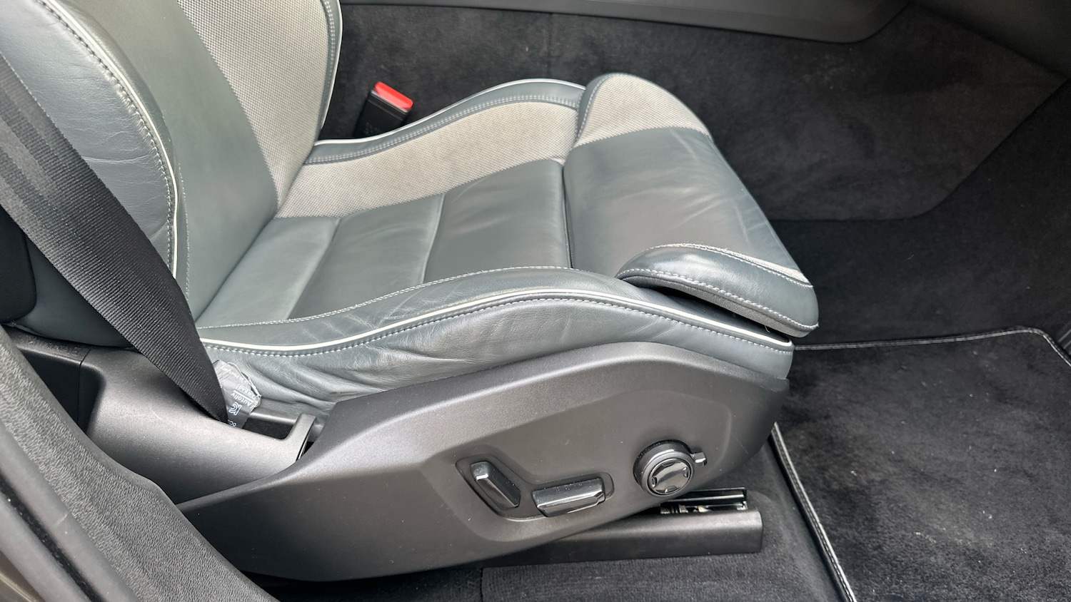 Used Volvo XC60 2021 for sale - 77639086: Photo 29