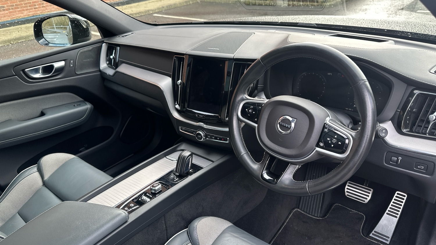 Used Volvo XC60 2021 for sale - 77639086: Photo 4