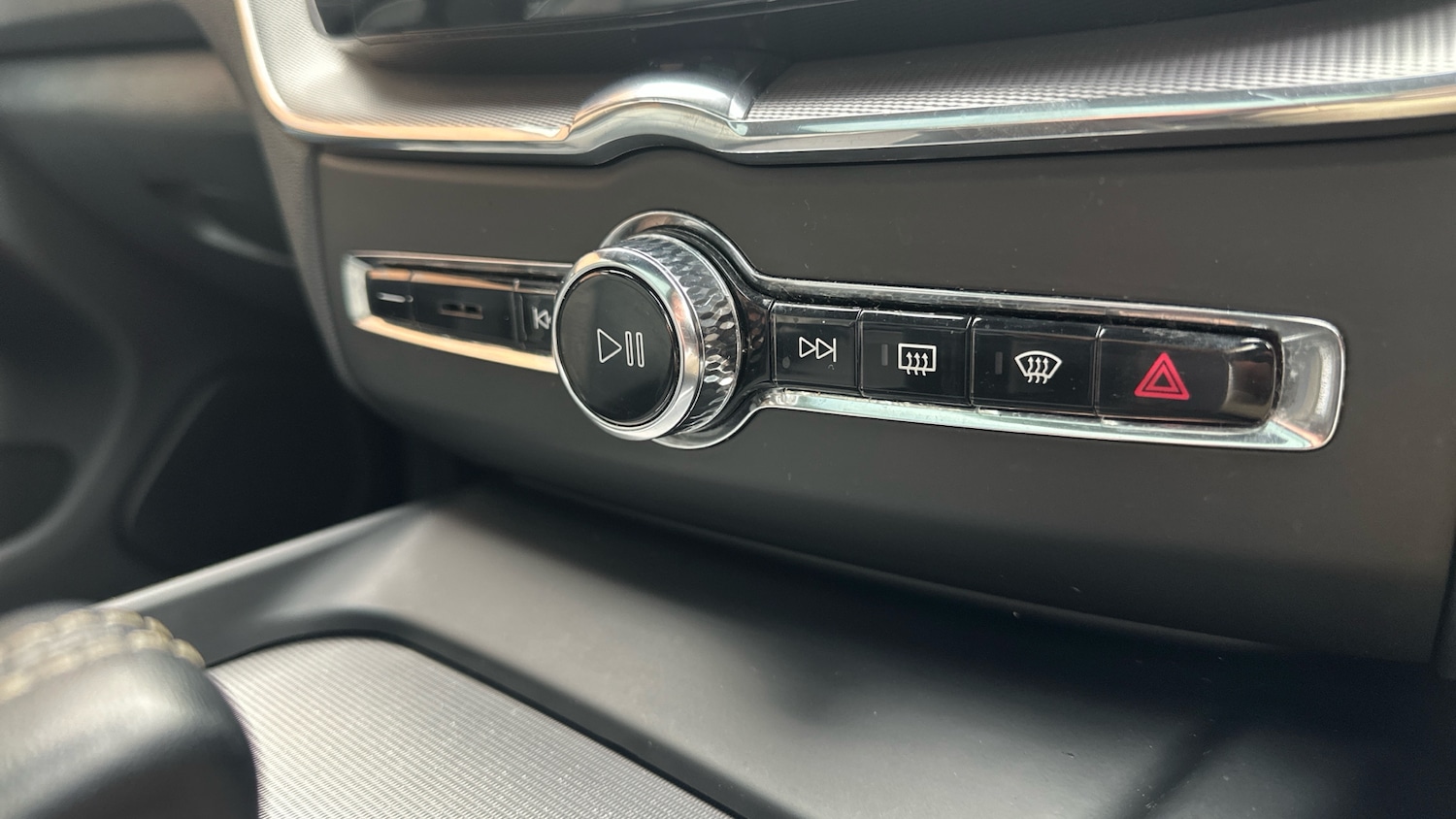 Used Volvo XC60 2021 for sale - 77639086: Photo 44