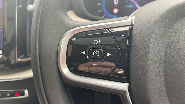 Used Volvo XC60 2022 for sale - 75409362: Photo 18