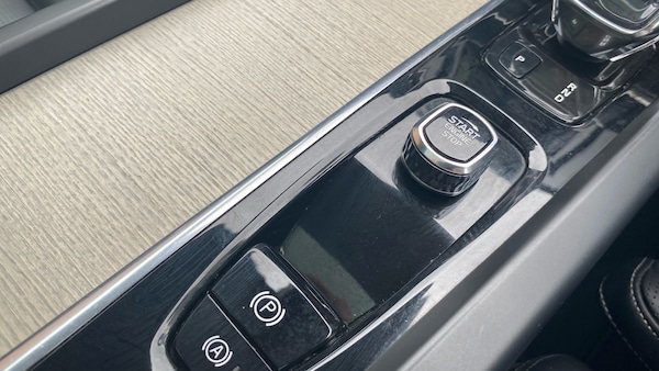 Used Volvo XC60 2022 for sale - 75409362: Photo 23