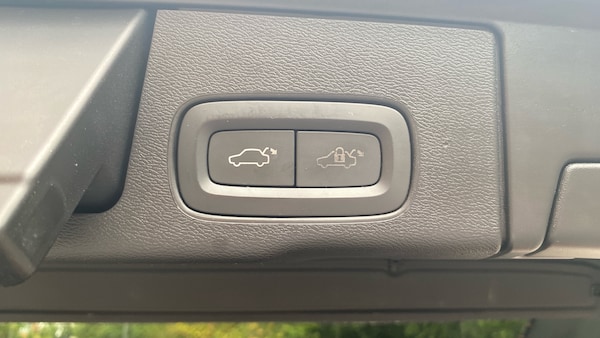 Used Volvo XC60 2022 for sale - 75409362: Photo 37