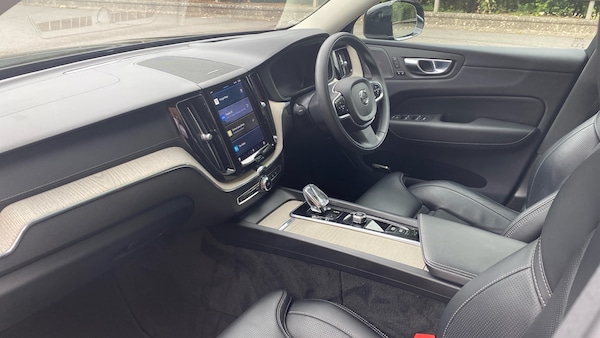 Used Volvo XC60 2022 for sale - 75409362: Photo 4