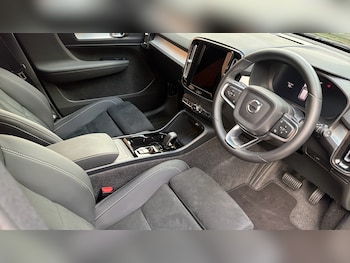 Used Volvo XC40 2025 for sale - 79094146: Photo