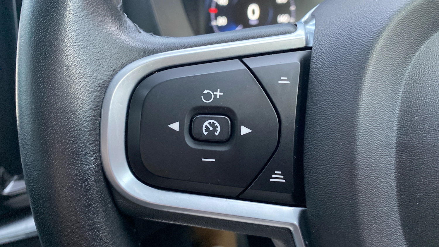 Used Volvo XC60 2019 for sale - 77274754: Photo 18